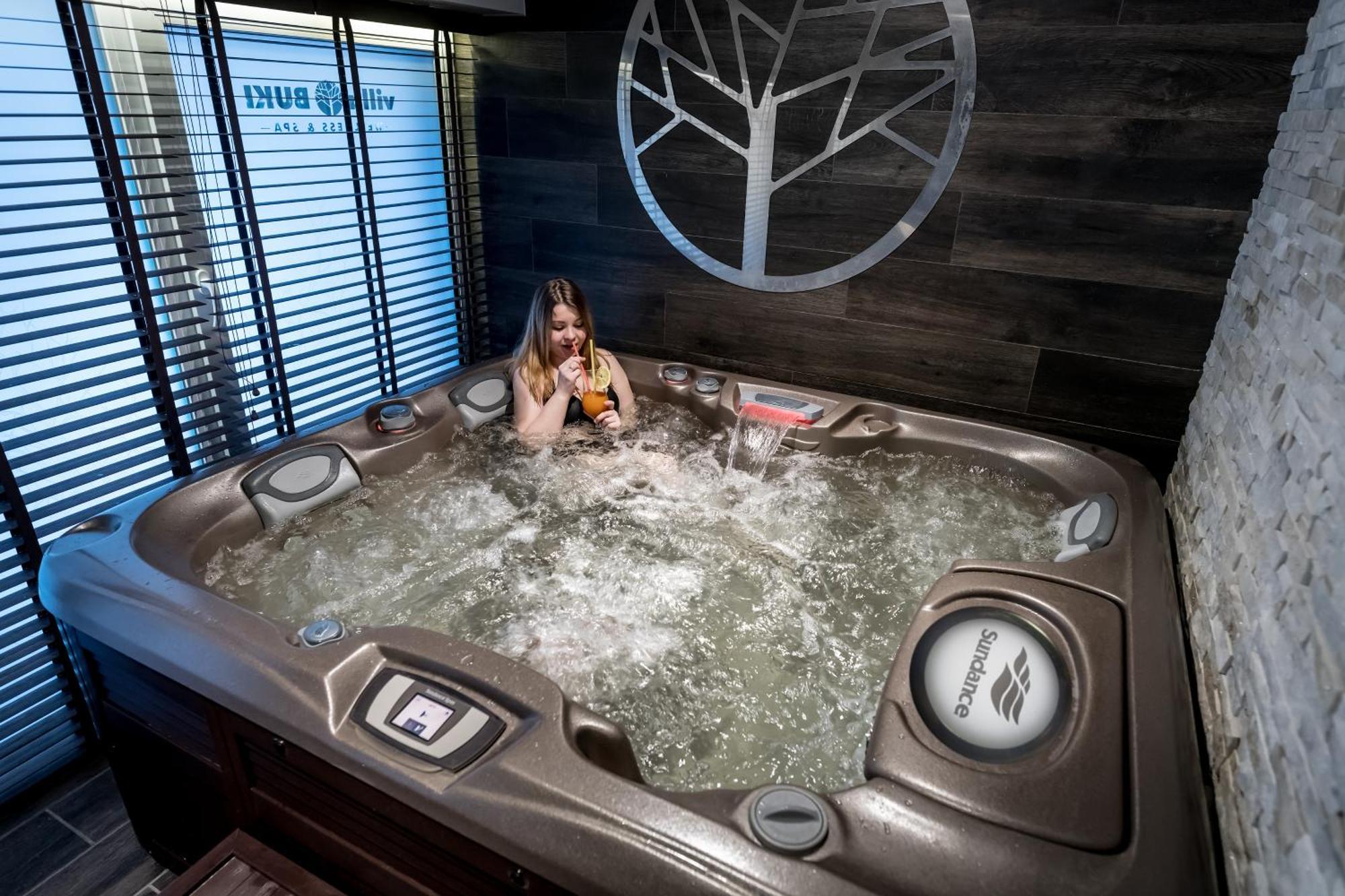 Villa Buki Pokoje & Spa Jastrzębia Góra Kültér fotó